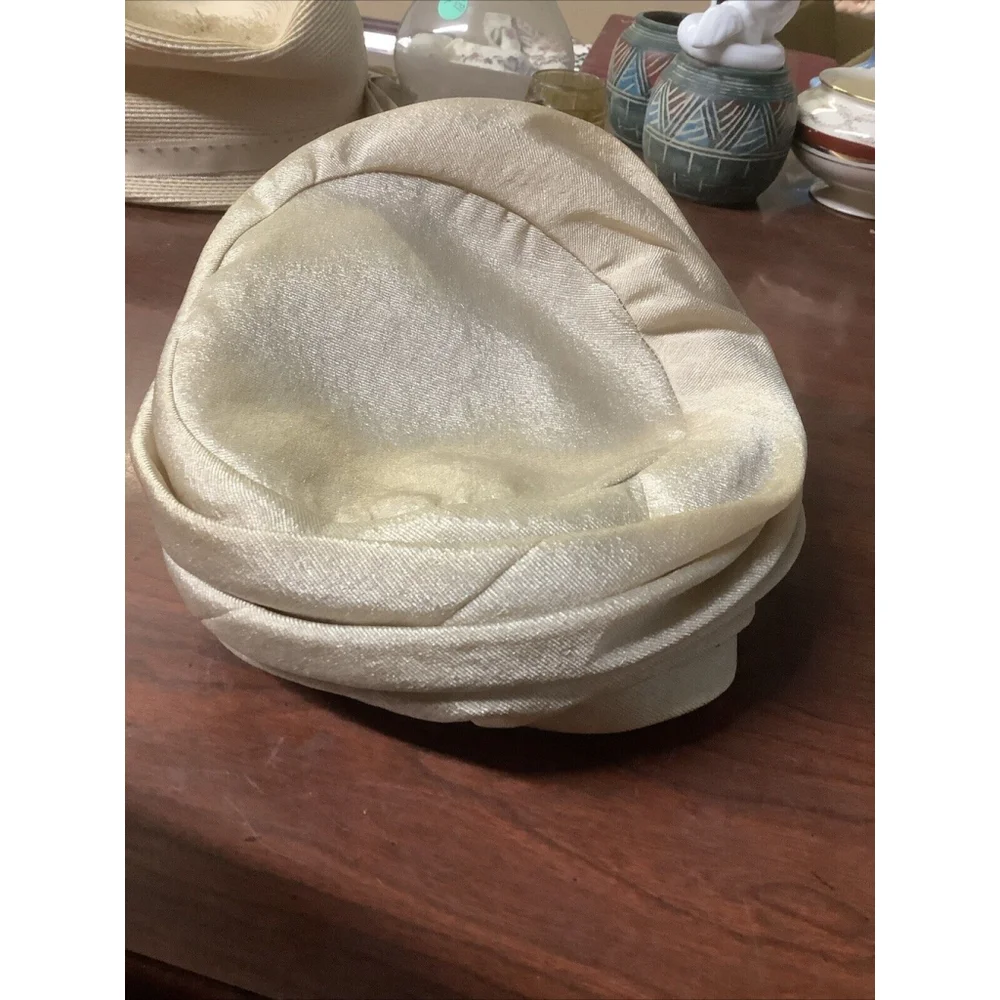 Vintage 1950’s Jean Arlett Hat Gold